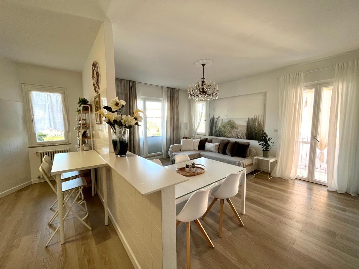 Family Apartment 2 시르미오네 외부 사진